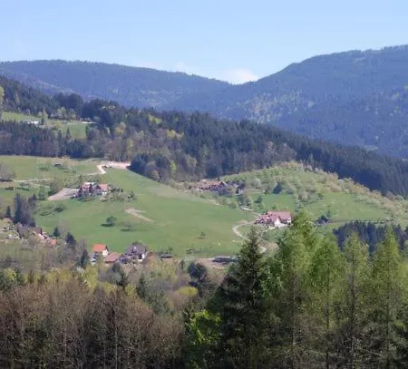 Fischer Апартаменты *